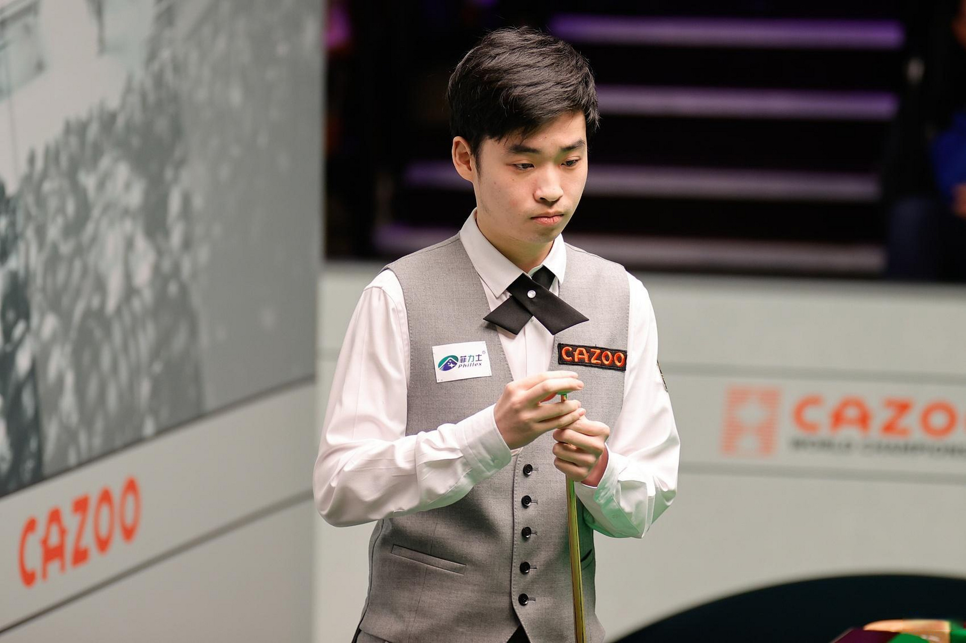 个洞抓回两 个洞抓回两