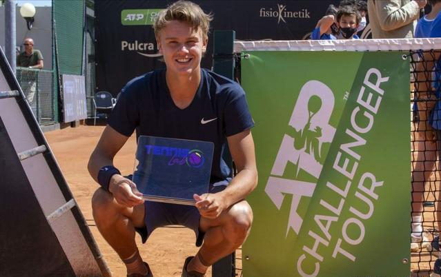 也是对未来 也是对未来